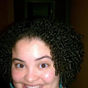 Meet your Posher, Adria